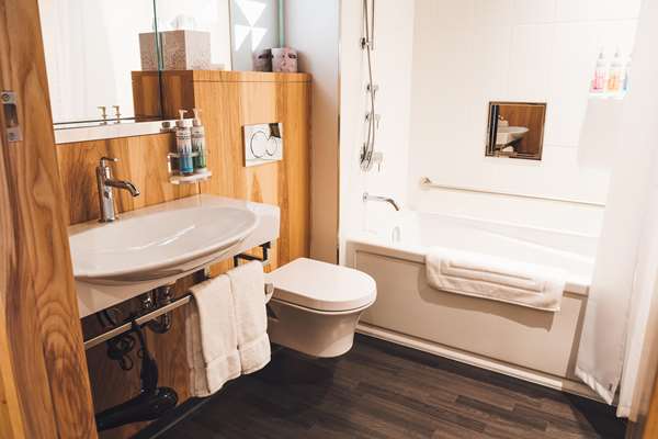  - Alt Hotel Saskatoon