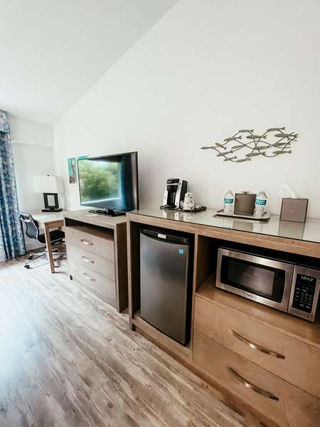  - Bayside Inn Key Largo