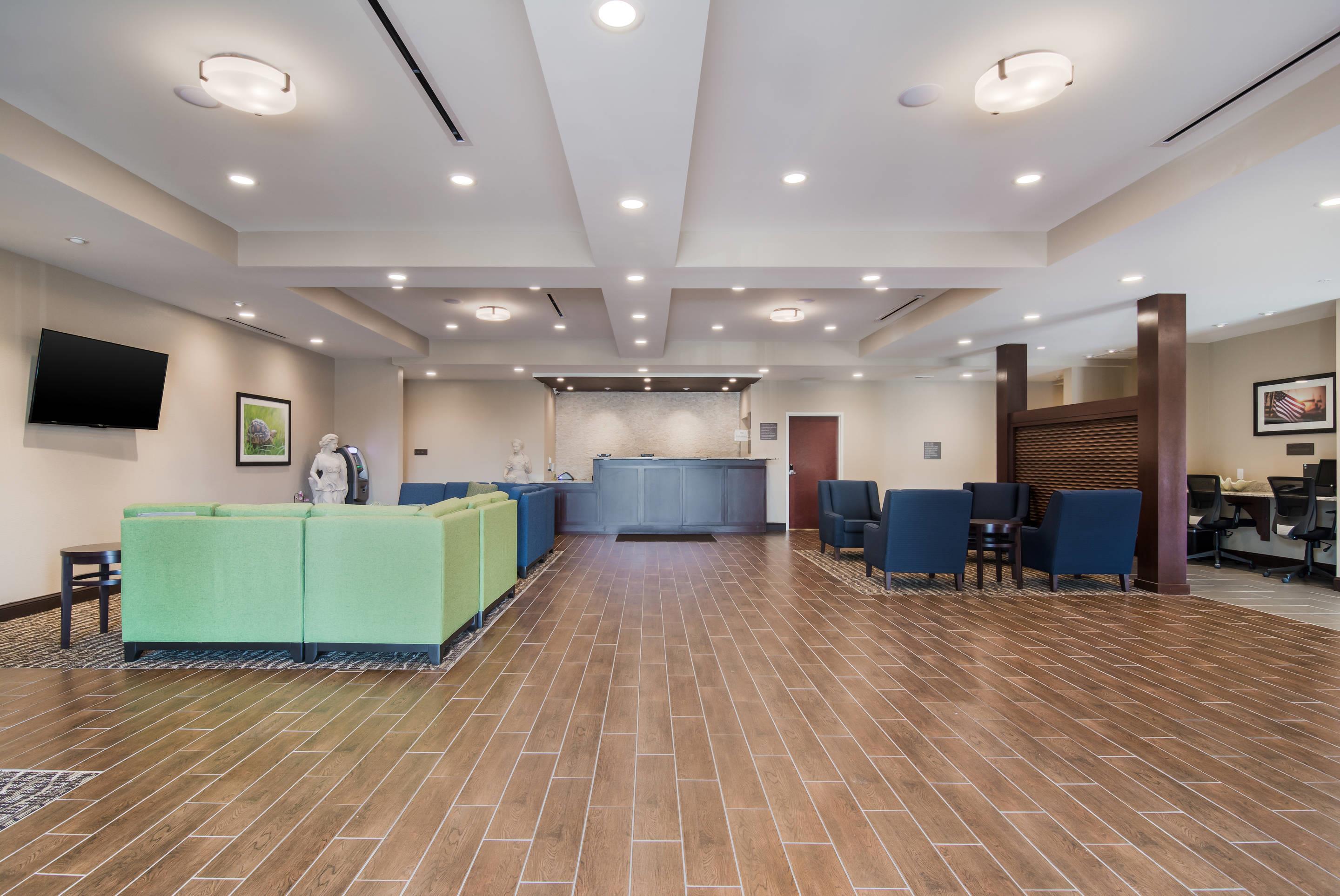 Hotel lobby | Comfort INN AND Suites