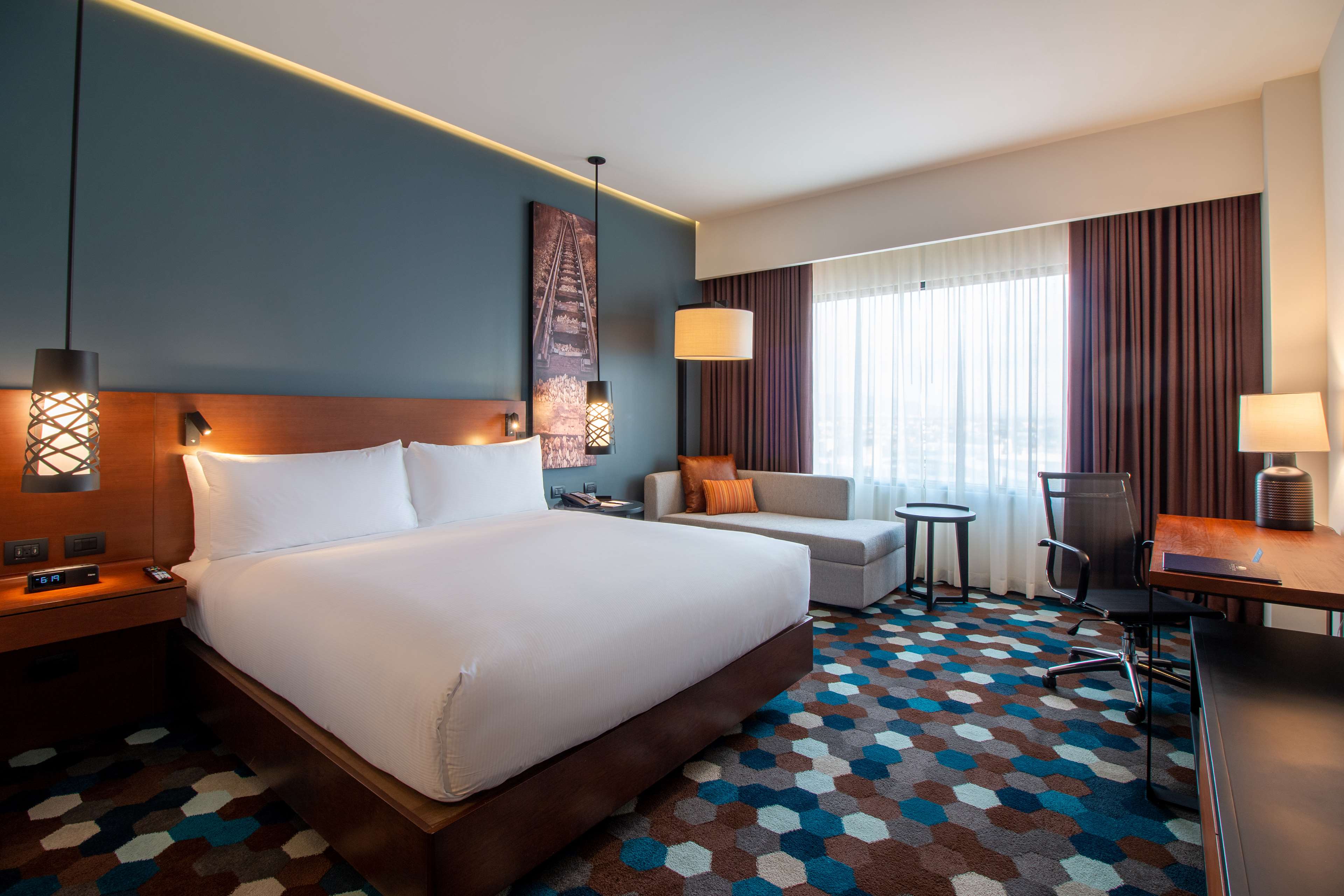 Doubletree By Hilton Celaya Room Type - 1 KING BED GUESTROOM
