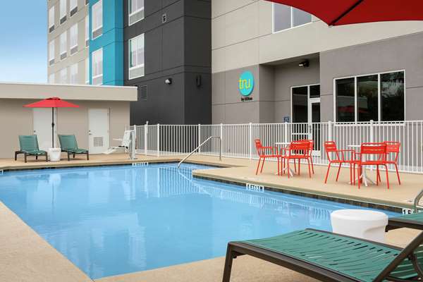 Pool - Tru by Hilton Lake City - I-75, Exit 427