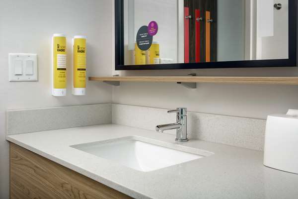  - Tru by Hilton Lake City - I-75, Exit 427