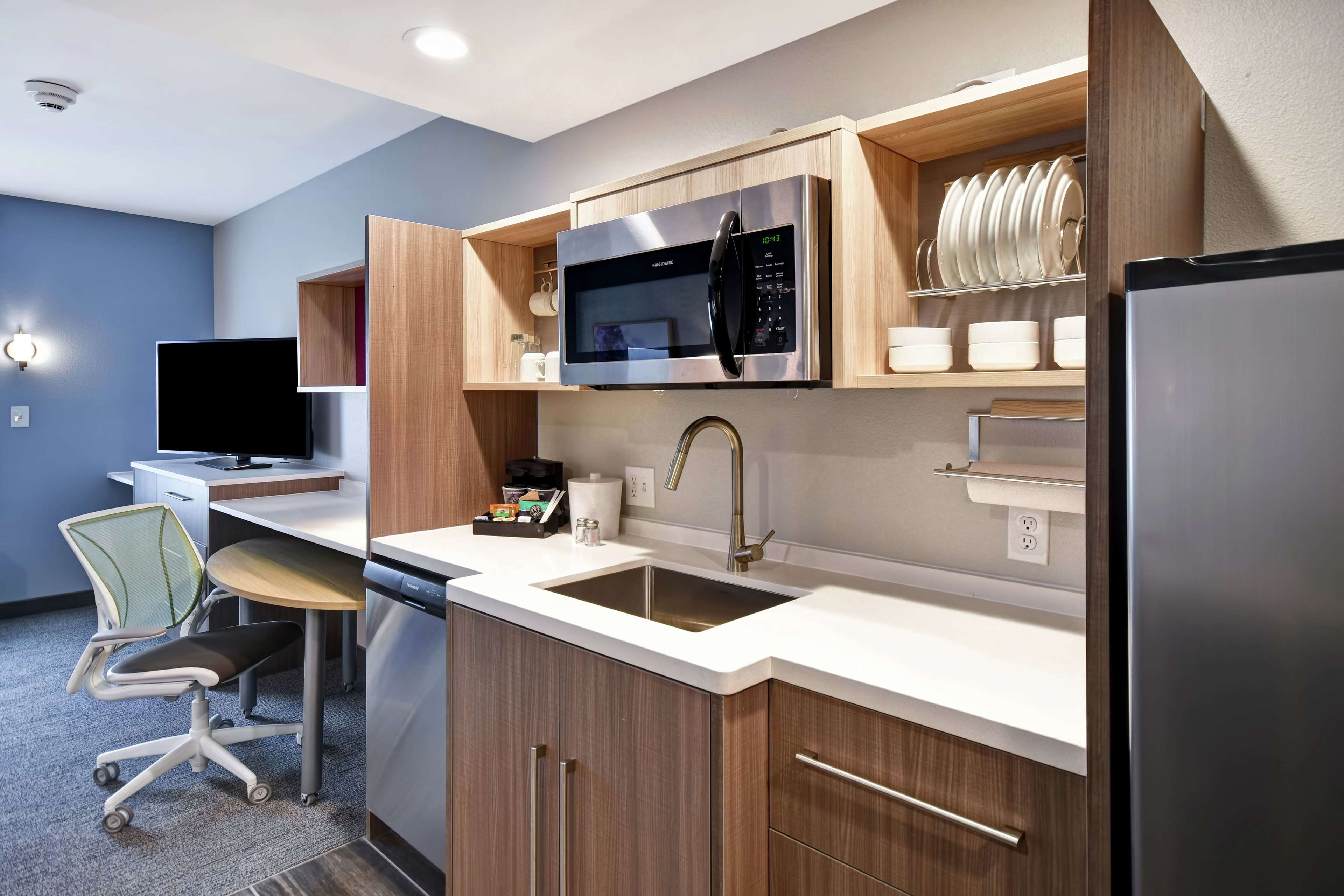 Home2 Suites by Hilton Georgetown Room Type - 2Q STUDIO