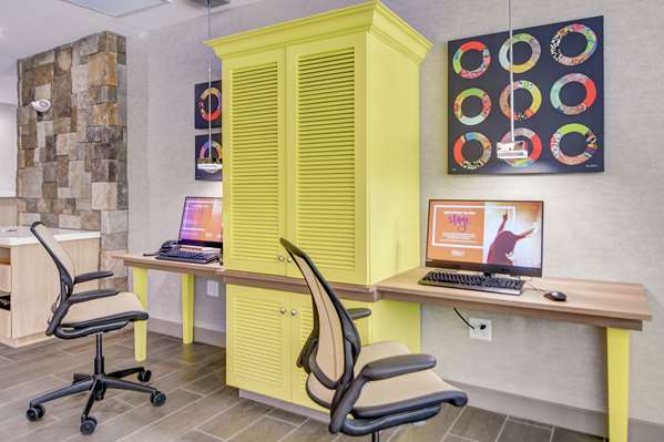 Conference Area - Home2 Suites by Hilton Foley