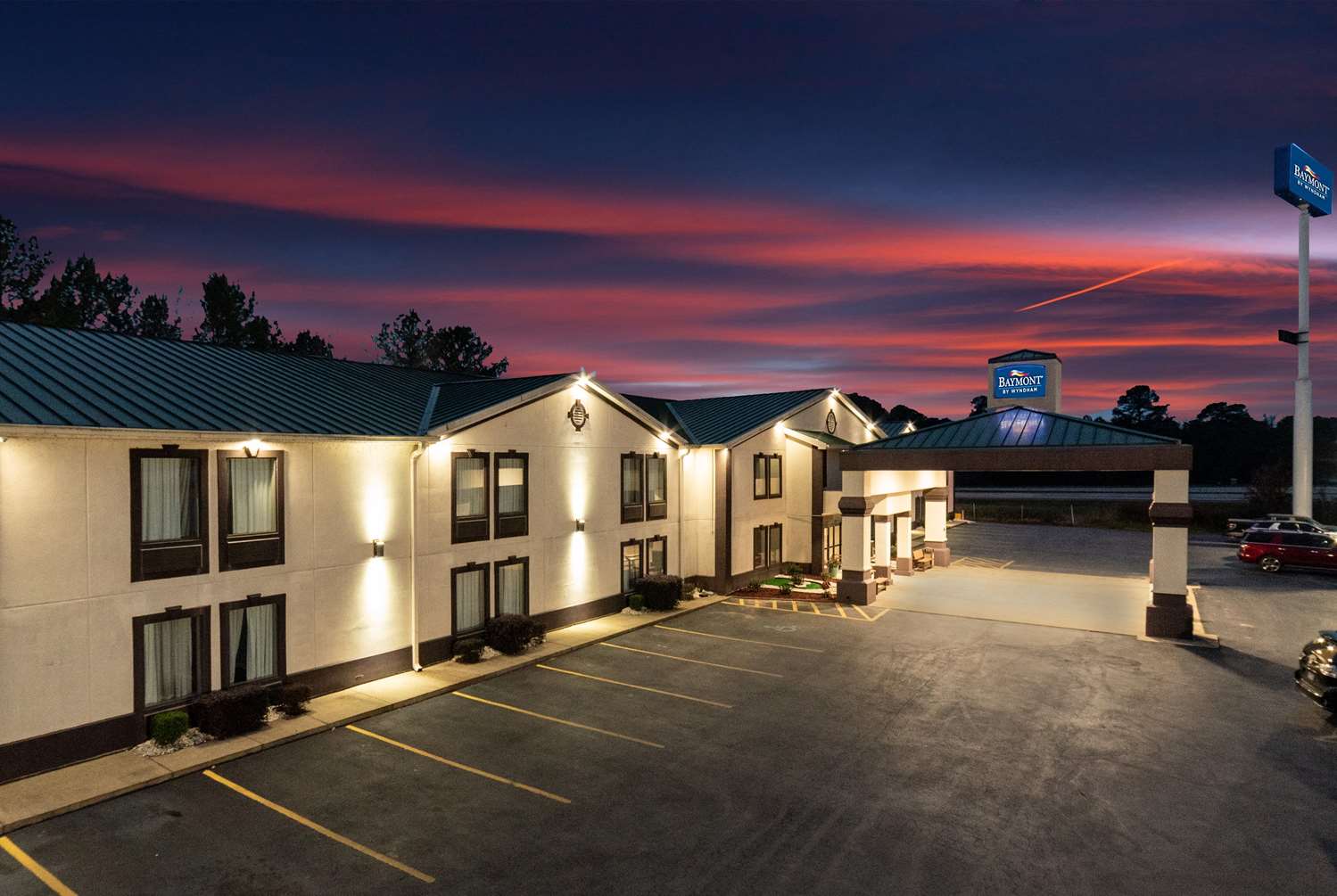 Baymont Inn & Suites Caddo Valley, AR See Discounts