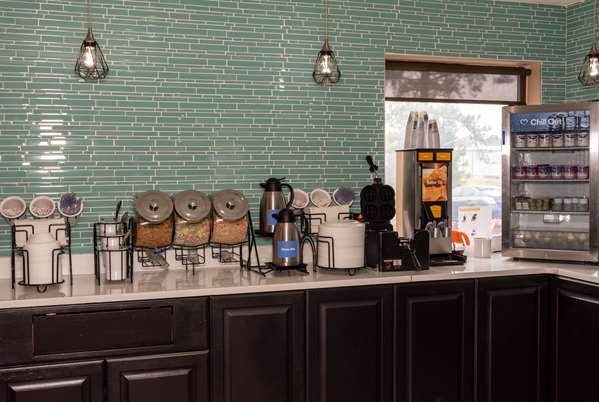 Restaurant - Baymont Inn & Suites Caddo Valley