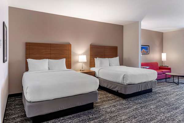  - Best Western Plus Desert View Inn & Suites Cathedral City