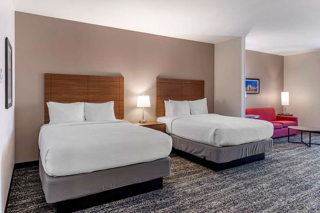 Best Western Plus Coachella Valley Inn & Suites-guestroom-Guest Room,On-Site.jpg