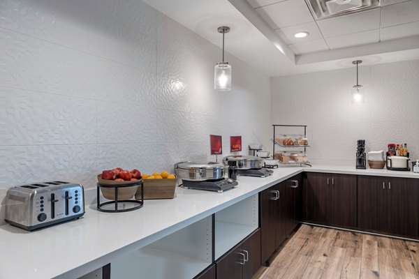 Amenities - Best Western Plus Desert View Inn & Suites Cathedral City