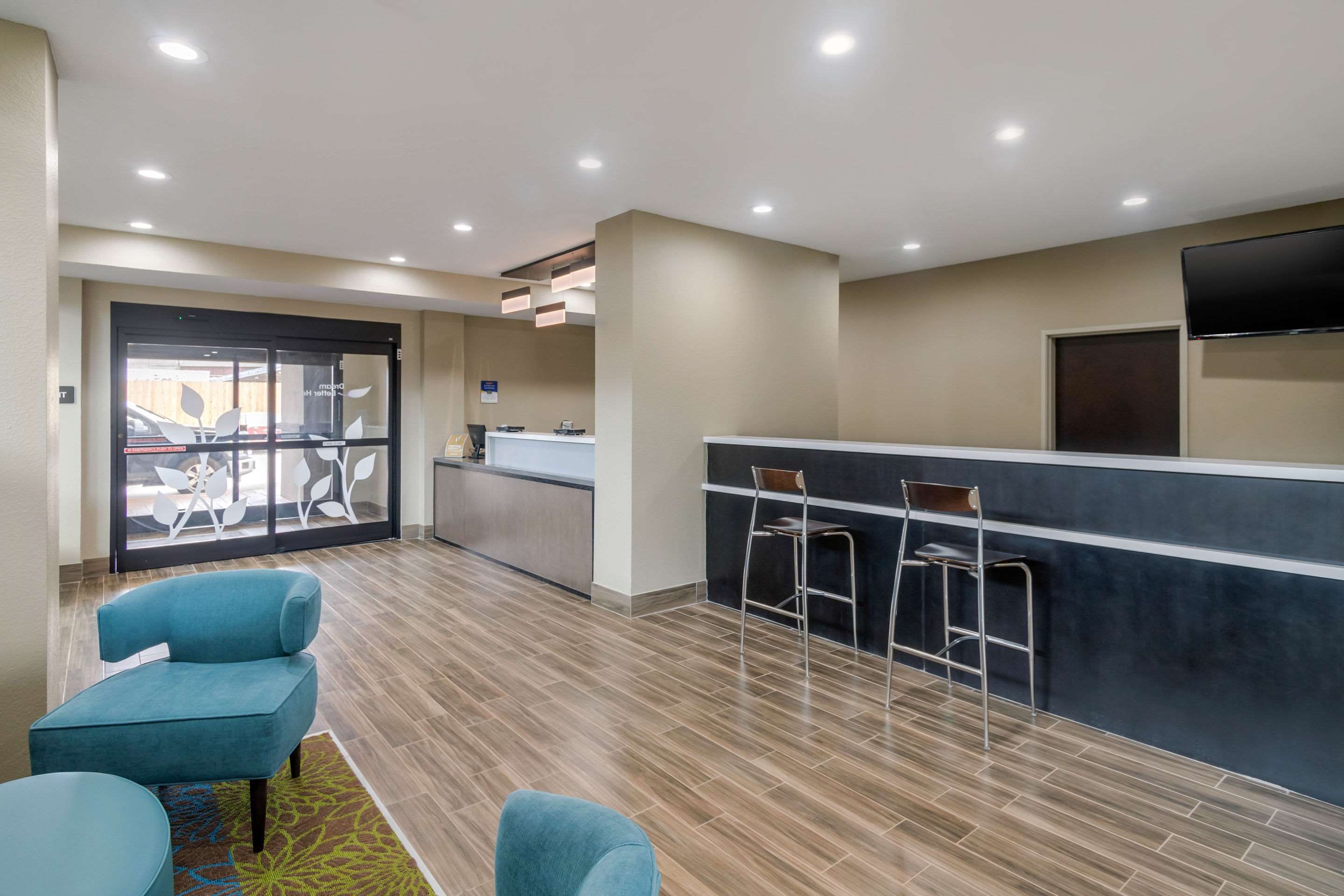 Hotel lobby | Sleep Inn & Suites Bricktown - near Medical Center