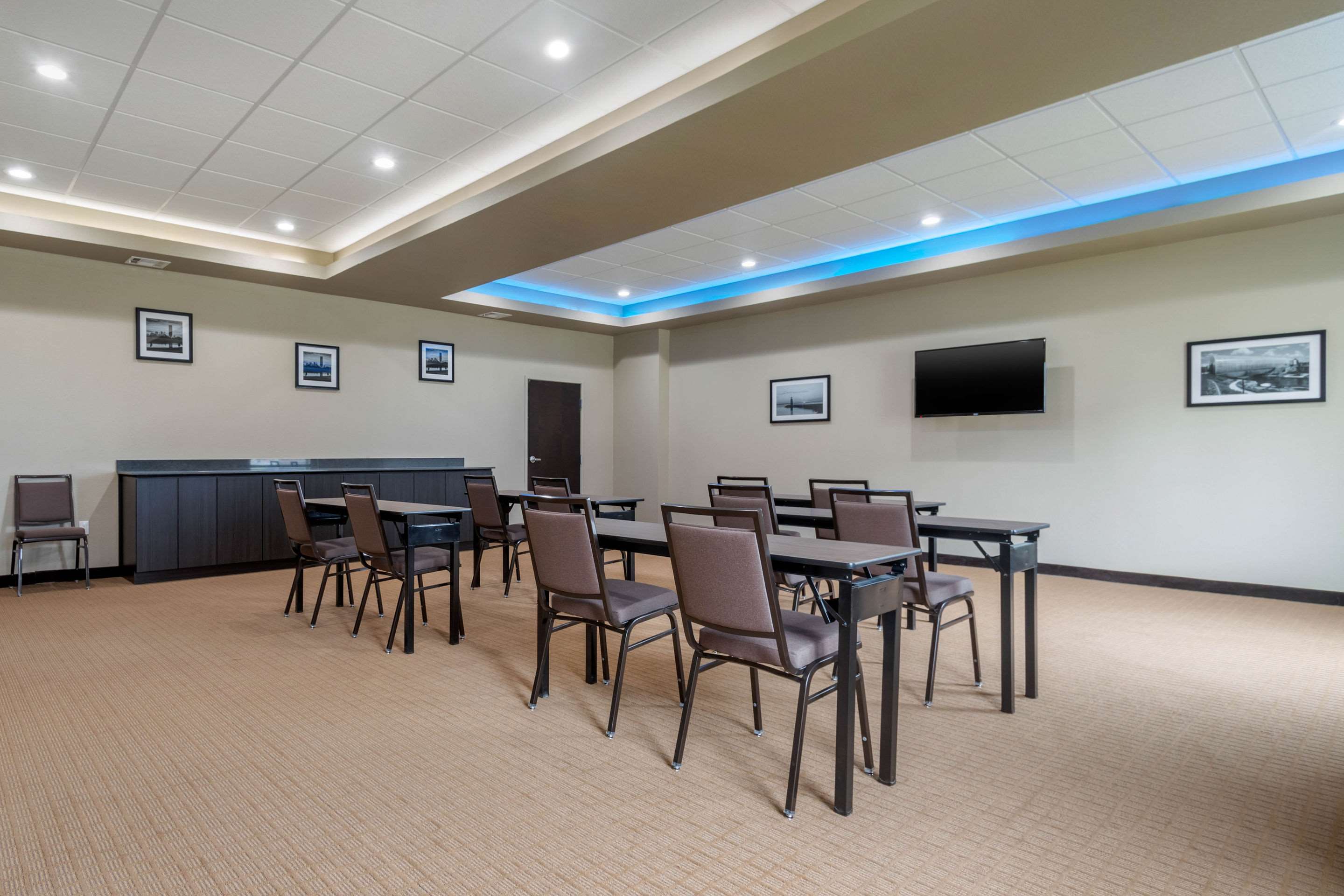 Meeting room | MainStay Suites Bricktown - near Medical Center