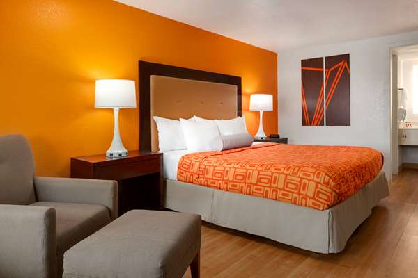  - Howard Johnson Hotel Harrisonburg - I-81, Exit 247