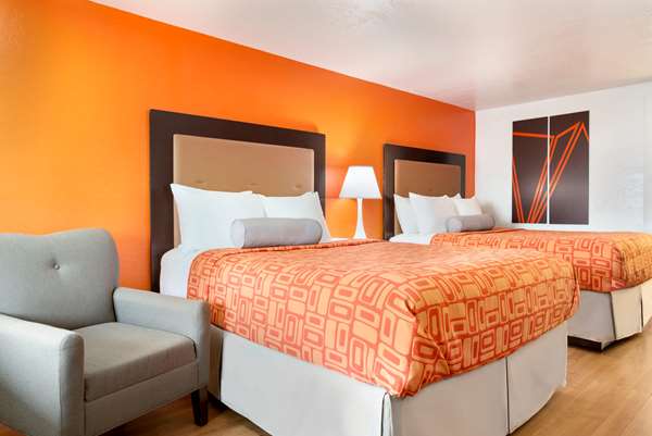  - Howard Johnson Hotel Harrisonburg - I-81, Exit 247