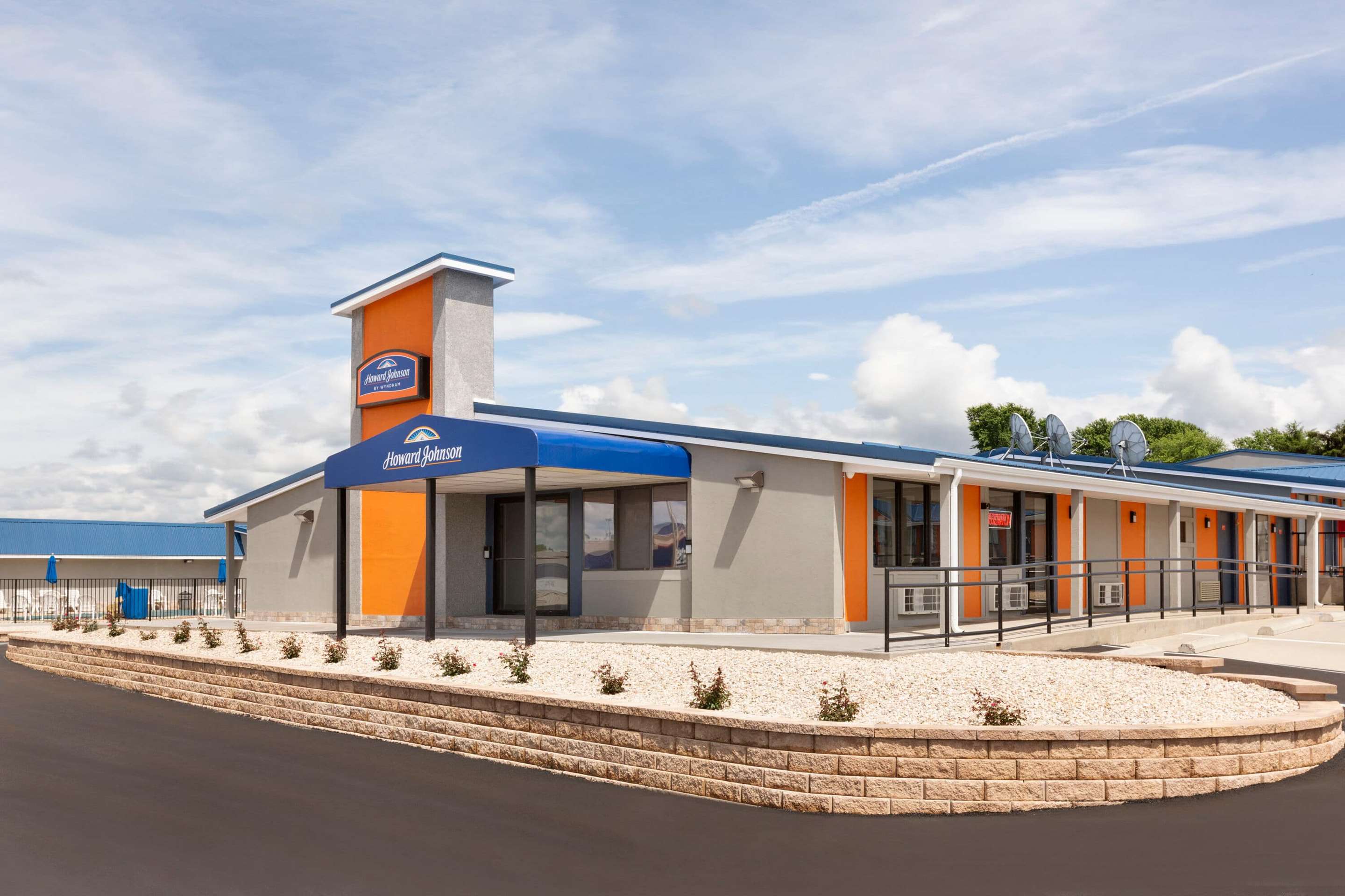 Exterior | Howard Johnson by Wyndham Harrisonburg