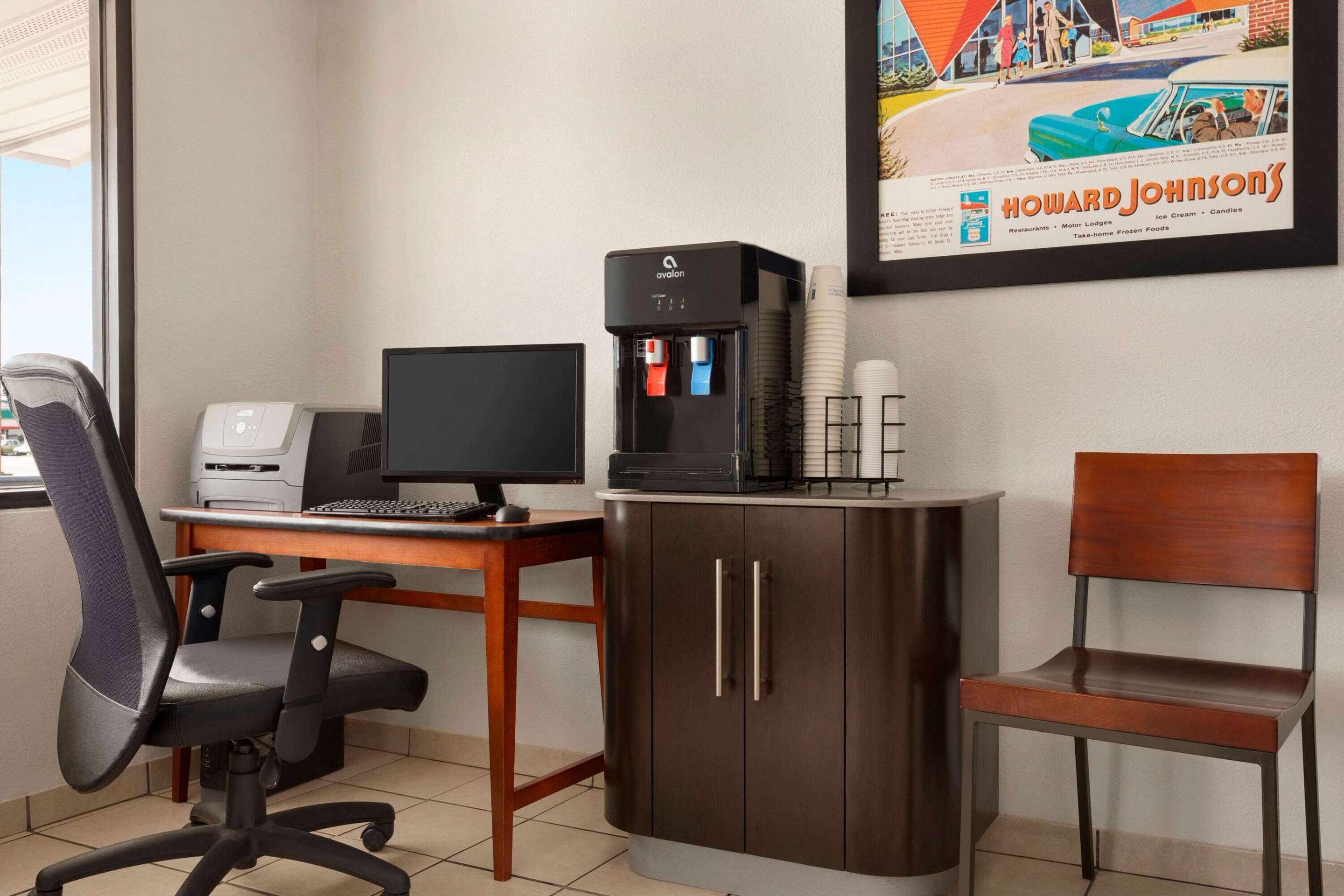 Business Center | Howard Johnson by Wyndham Harrisonburg