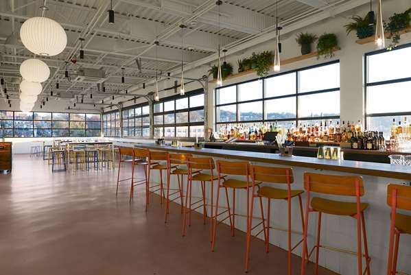 Restaurant - Tryp by Wyndham Hotel Lawrenceville Pittsburgh