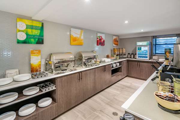 Amenities - Quality Inn Centreville Montreal