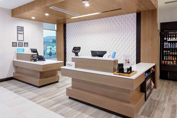  - Hilton Garden Inn Downtown Colorado Springs - I-25, Exit 142