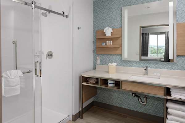  - Hilton Garden Inn Downtown Colorado Springs - I-25, Exit 142