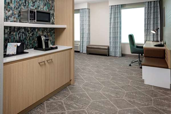  - Hilton Garden Inn Downtown Colorado Springs - I-25, Exit 142