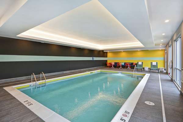 Pool - Tru by Hilton Fairborn - I-675, Exit 15