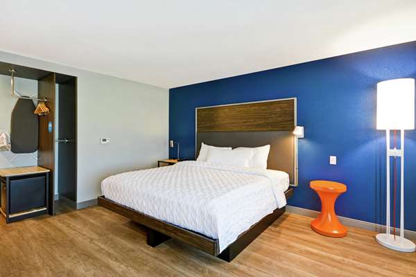  - Tru by Hilton Fairborn - I-675, Exit 15