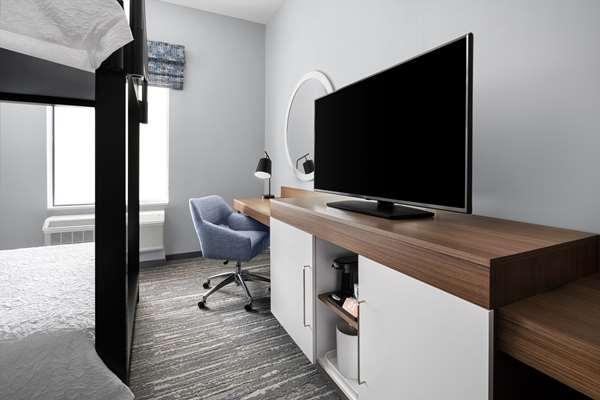  - Hampton Inn Bridgeview