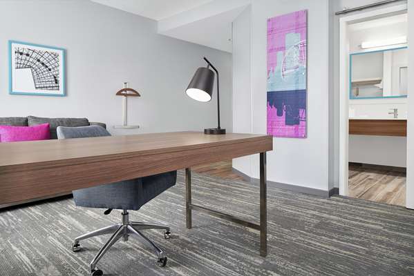  - Hampton Inn Bridgeview