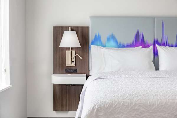  - Hampton Inn Bridgeview