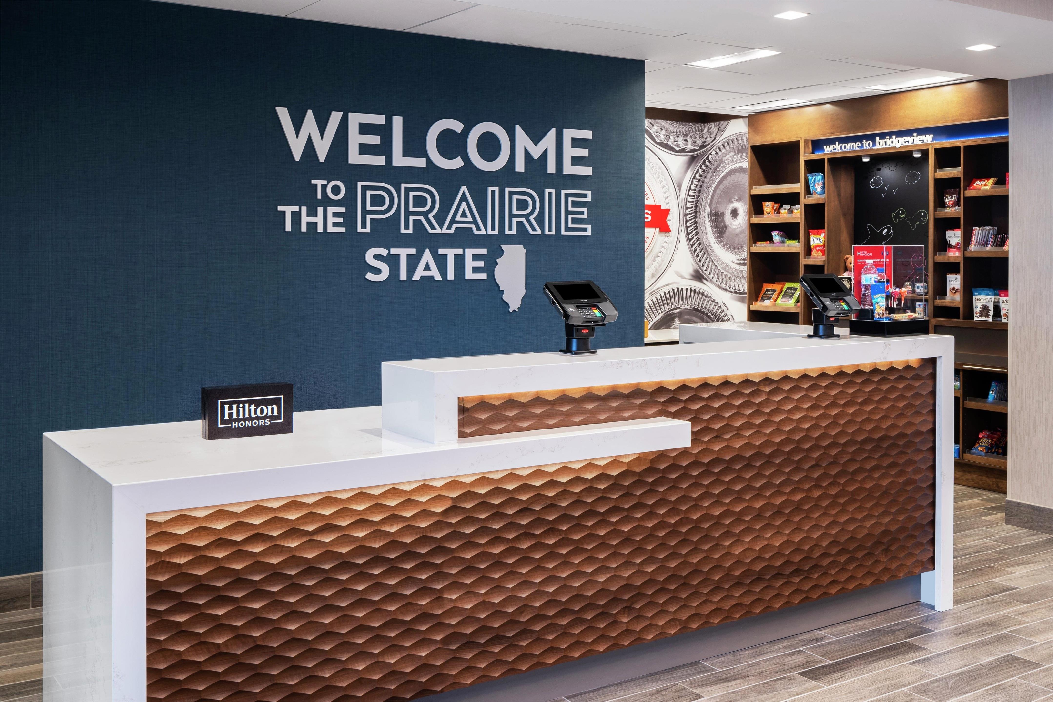 Reception | Hampton Inn & Suites Bridgeview Chicago