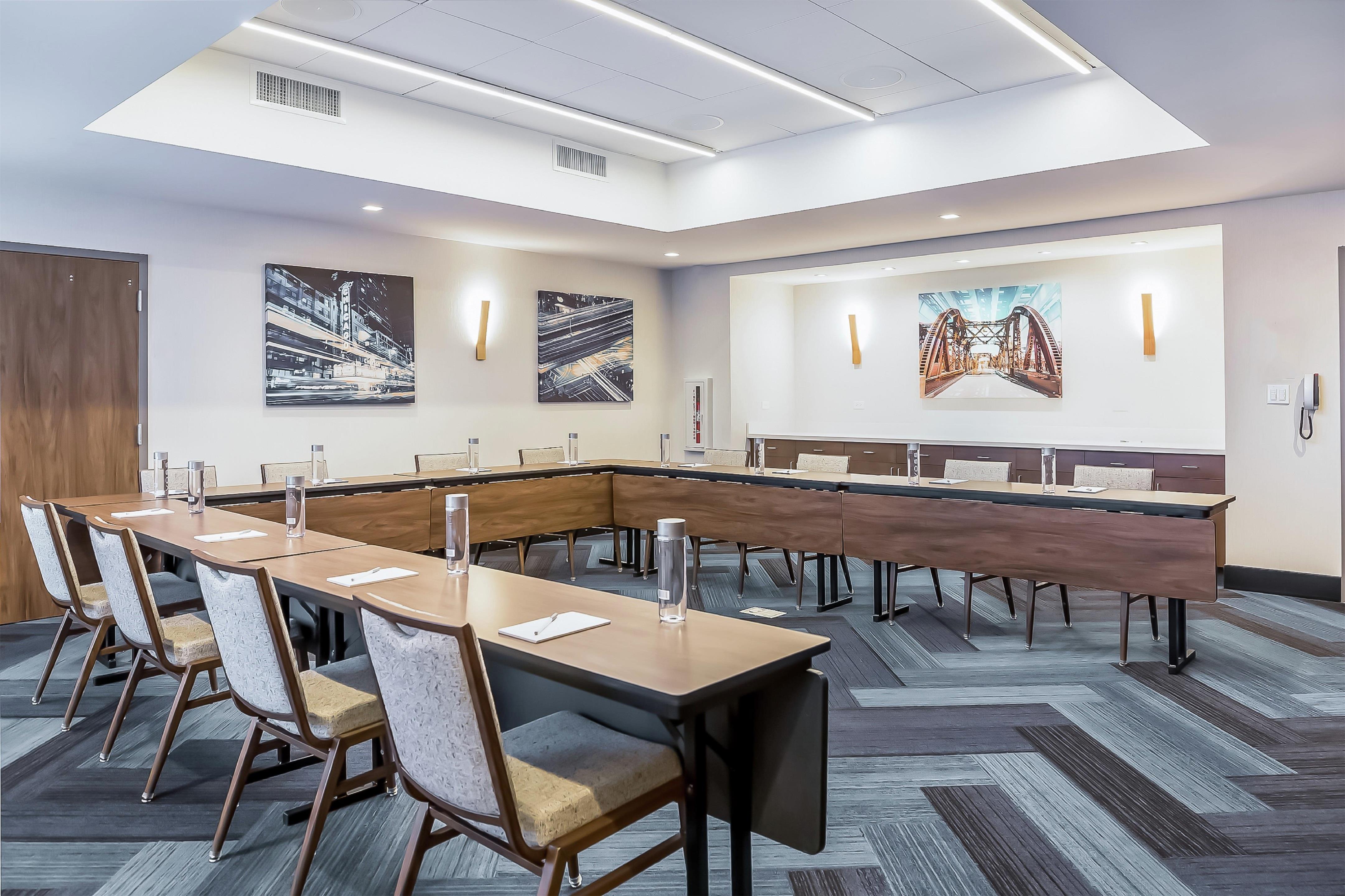Meeting Room | Hampton Inn & Suites Bridgeview Chicago