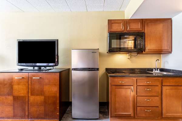  - Suburban Studios Fredonia