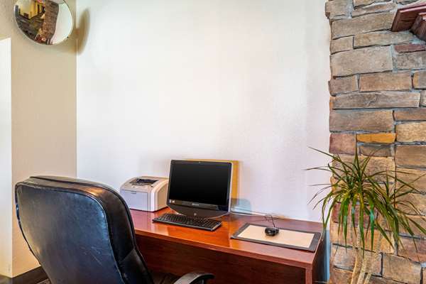 Conference Area - Suburban Studios Fredonia