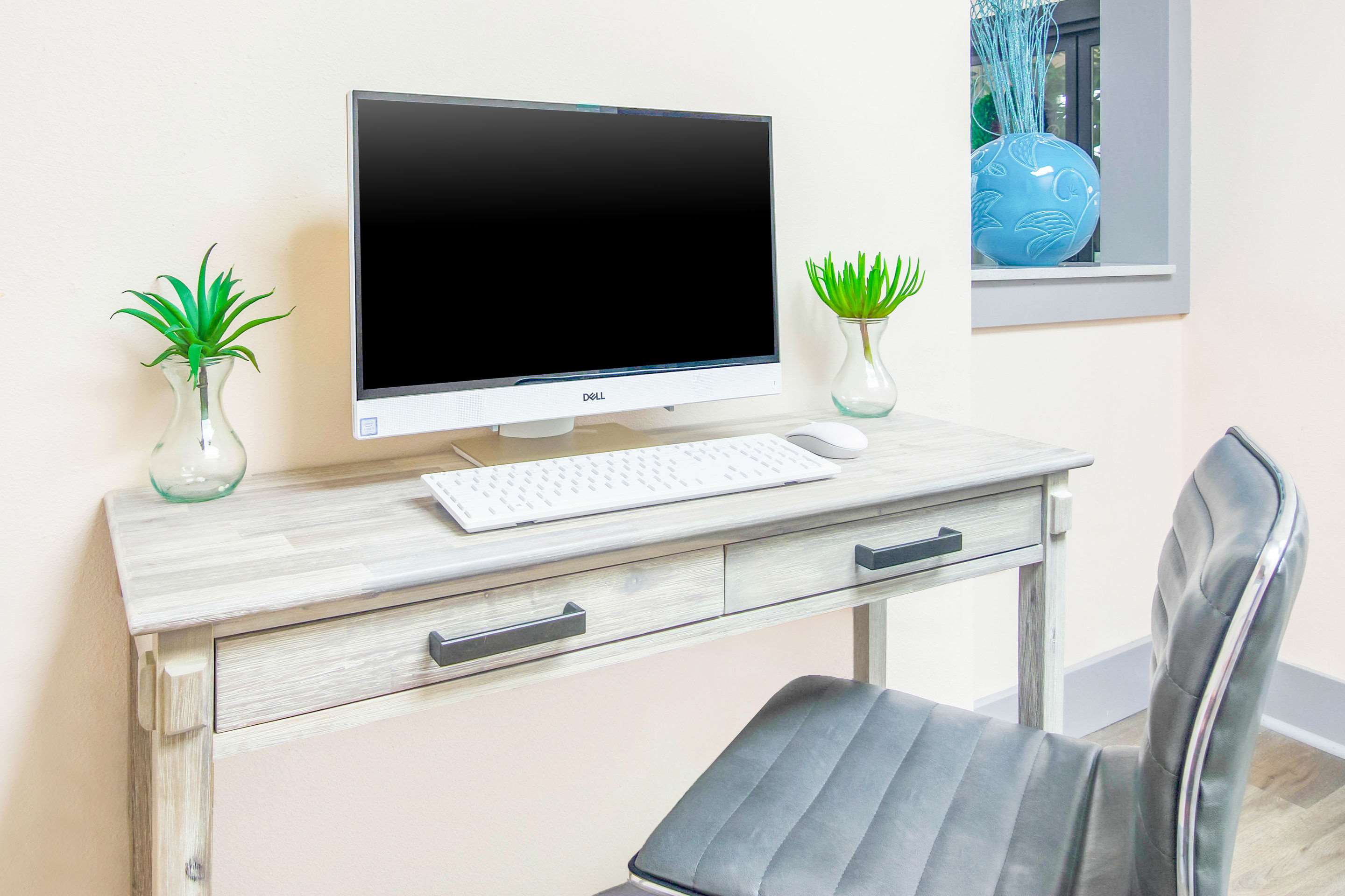 Business center | Quality Inn & Suites