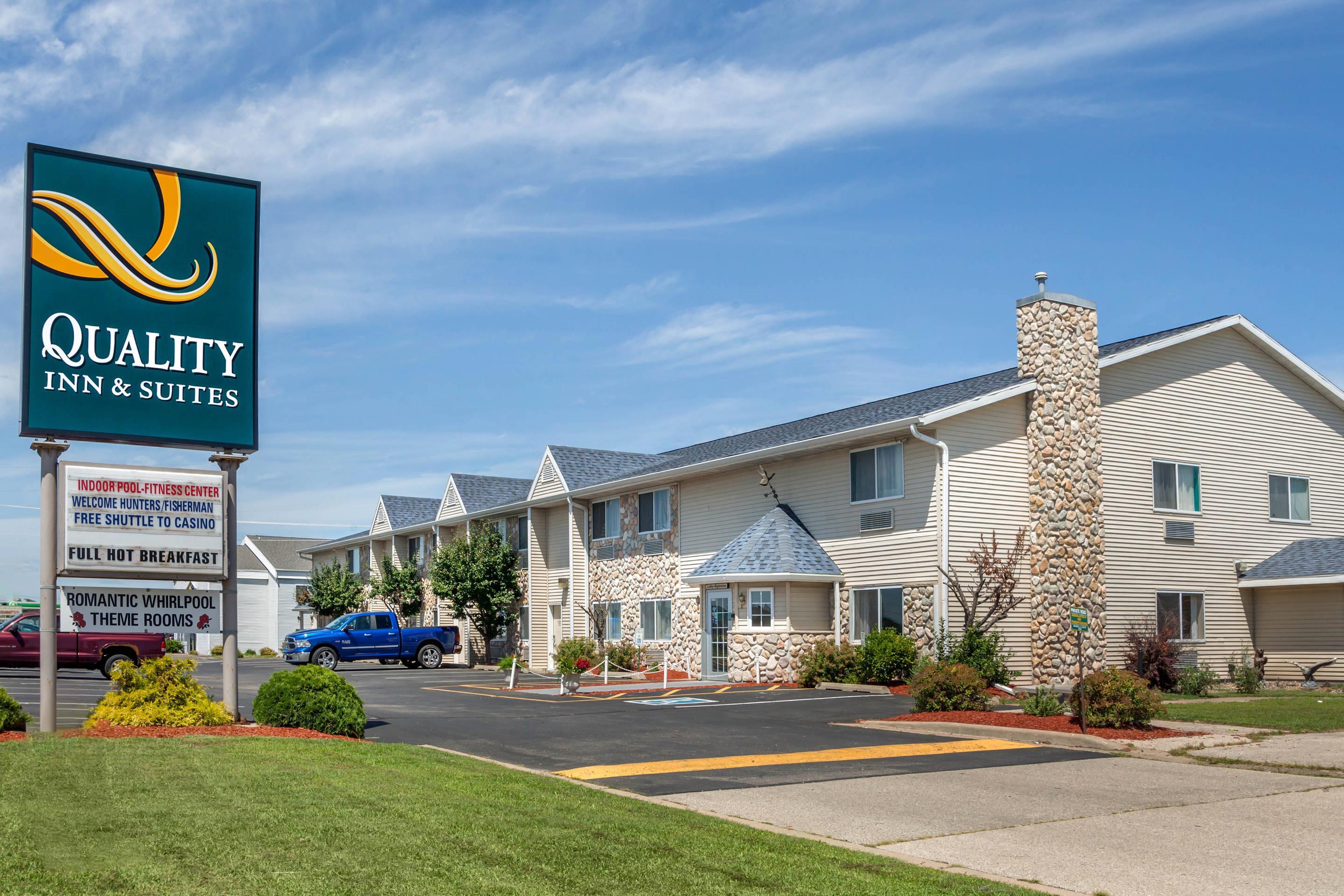 Hotel exterior | Quality Inn & Suites
