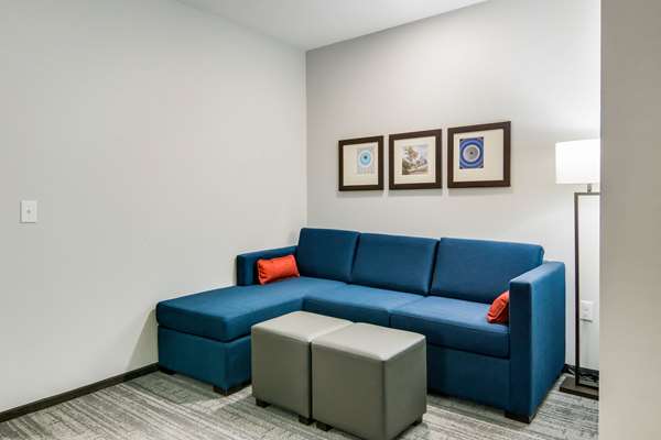 Suite - Comfort Suites South Desoto - I-35, Exit 416