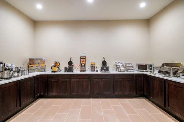 Amenities - Comfort Inn & Suites Harrisburg - I-83, Exit 48