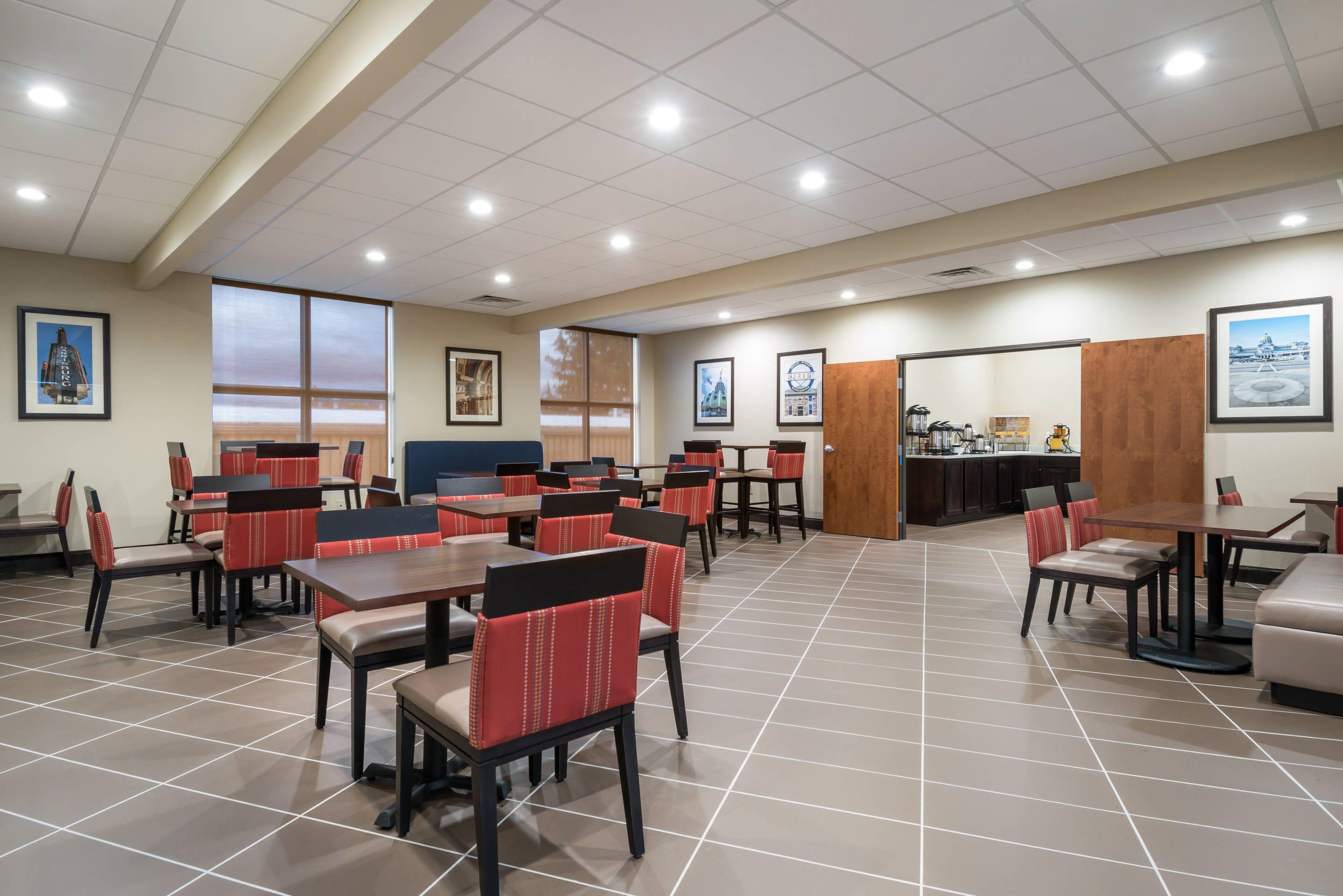 Breakfast counter | Comfort Inn & Suites Harrisburg - Hershey West