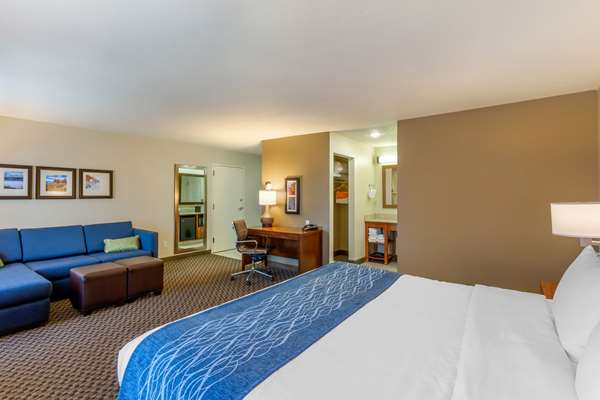 Suite - Comfort Inn Logan