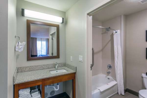 Suite - Comfort Inn Logan