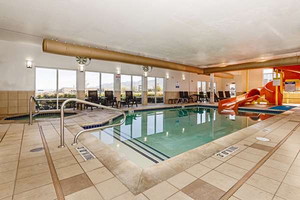 Pool - Comfort Inn Logan