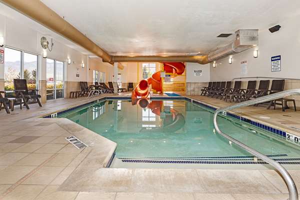 Pool - Comfort Inn Logan