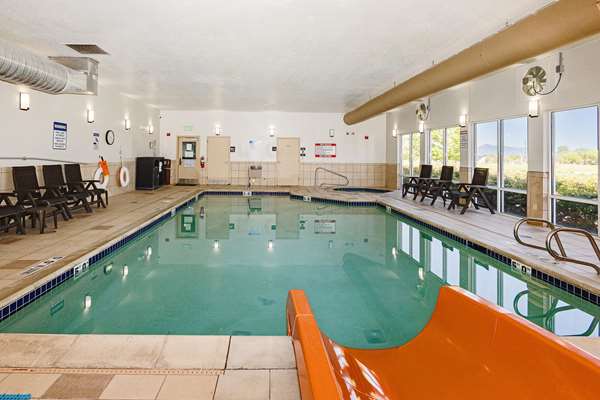 Pool - Comfort Inn Logan