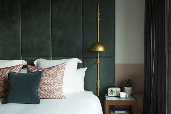  - Hoxton Hotel Fulton Market Chicago - I-90 & I-94, Exit 51B