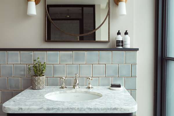  - Hoxton Hotel Fulton Market Chicago - I-90 & I-94, Exit 51B