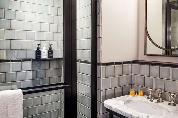  - Hoxton Hotel Fulton Market Chicago - I-90 & I-94, Exit 51B