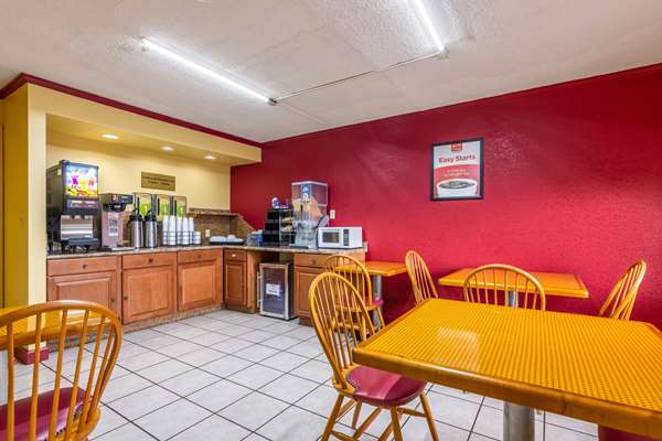 Amenities - Econo Lodge Airport Charlotte - I-85, Exit 35