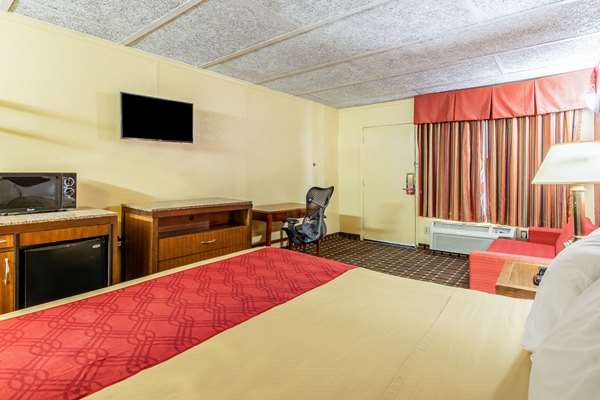 - Econo Lodge Airport Charlotte - I-85, Exit 35