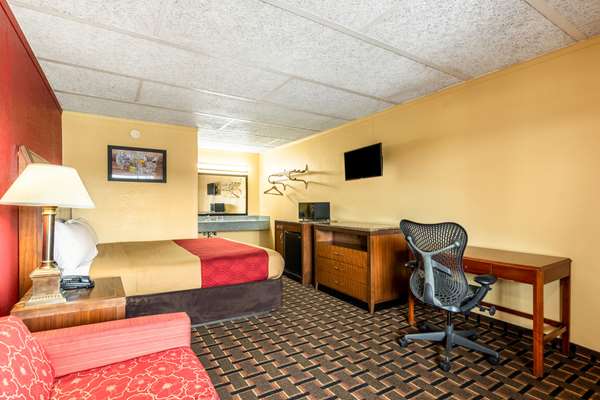  - Econo Lodge Airport Charlotte - I-85, Exit 35