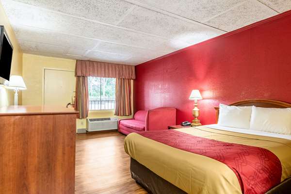  - Econo Lodge Airport Charlotte - I-85, Exit 35